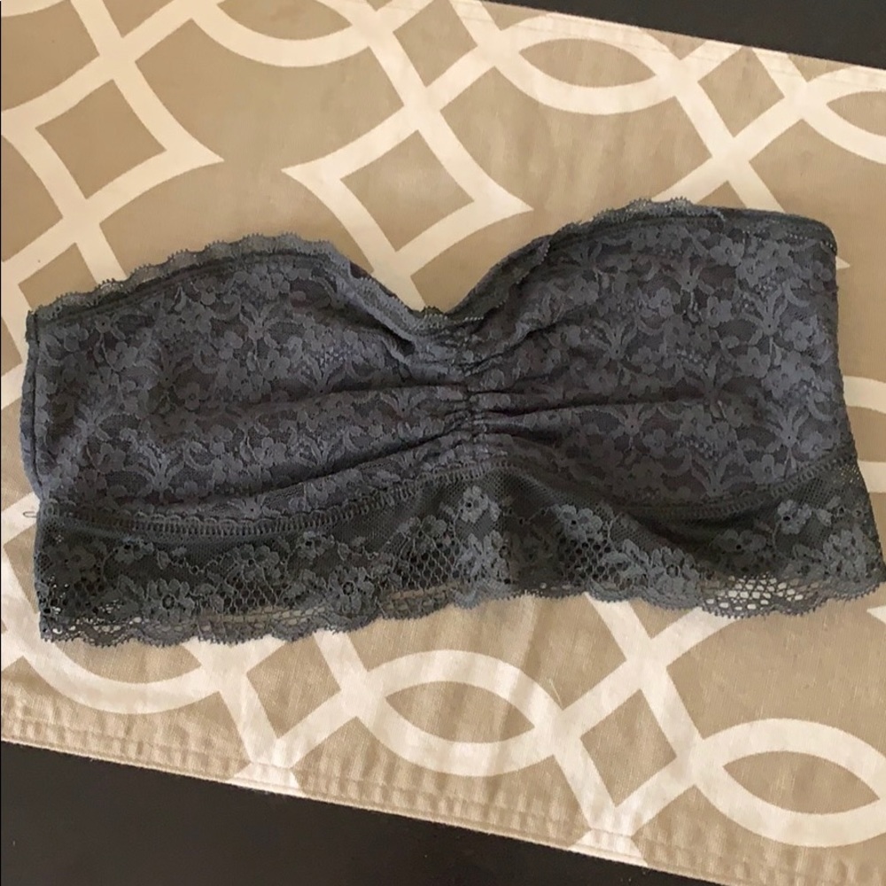 Gray lace bandeau